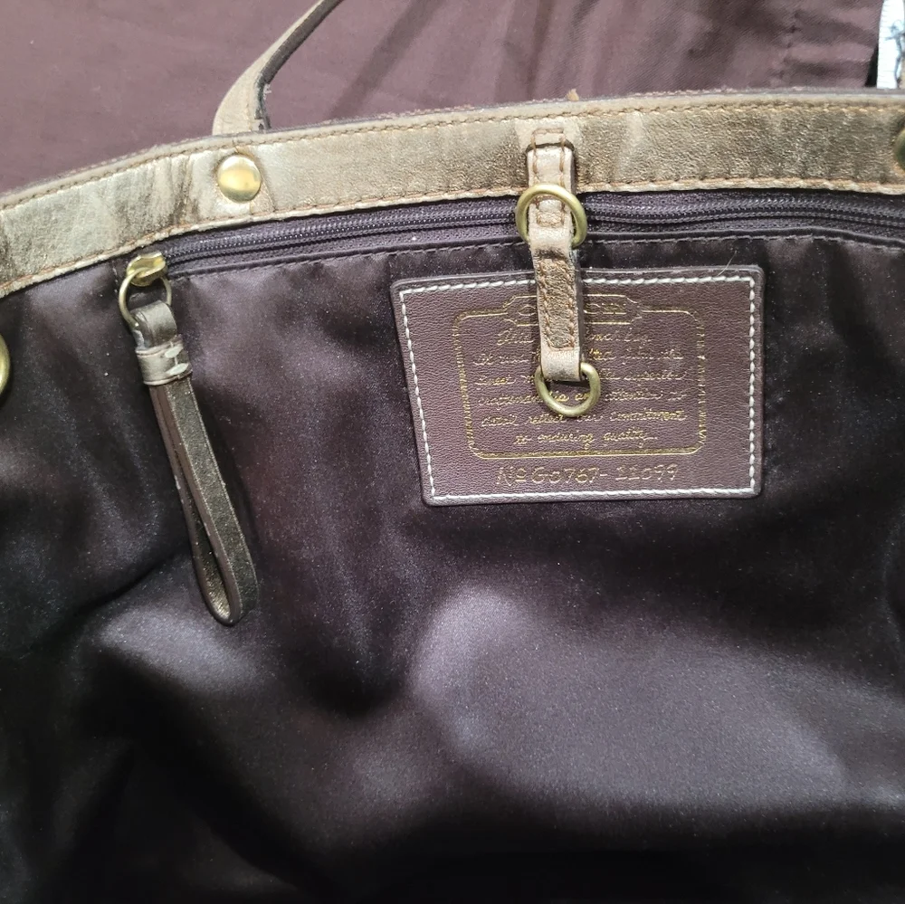 Coach  totes - Picture 8 of 13